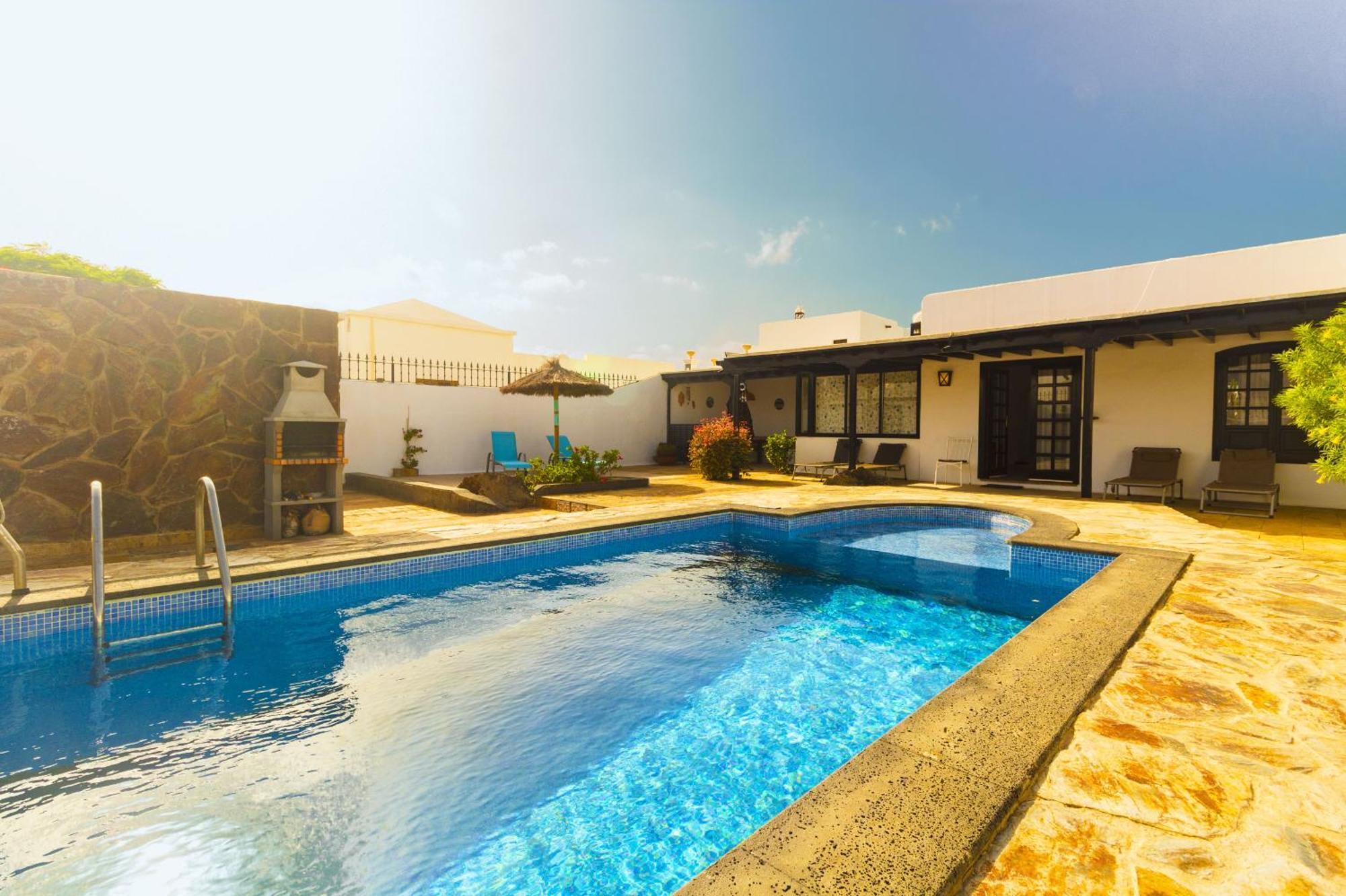 Luxury Villa Alfred Puerto del Carmen  Esterno foto